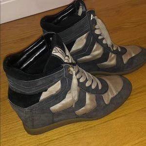 Sneaker wedges